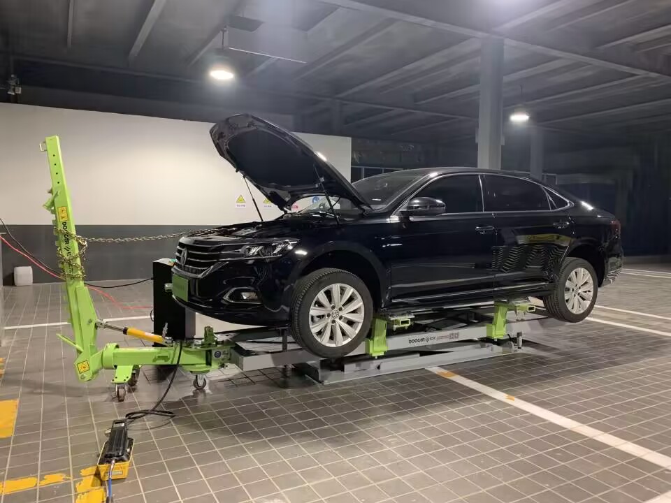 collision repair frame equipment.jpg